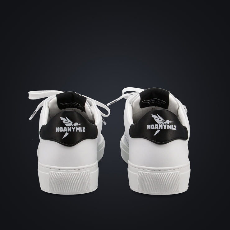 LEVEL E2 - WHITE / BLACK